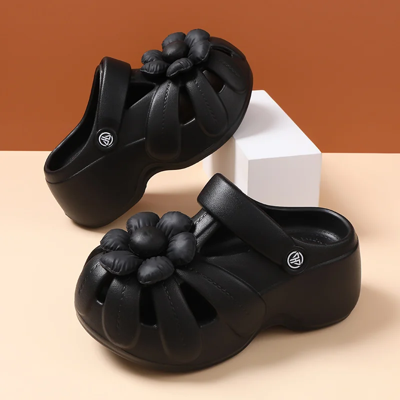 2026 Neue Damen-Plateau-Clogs mit Blumendekor, EVA-Dicksohlen-Keilsandalen Rutschfeste Atmungsaktive Gartenschuhe Sommer-Strandschuhe