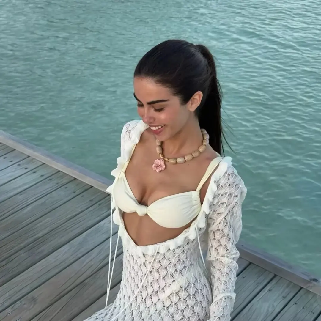 Boho ฤดูร้อนถัก Maxi ชุดผู้หญิง V คอ Tie Lace Up โครเชต์ Hollout Out High Street Elegant Holiday เซ็กซี่สุภาพสตรีชุดชายหาด