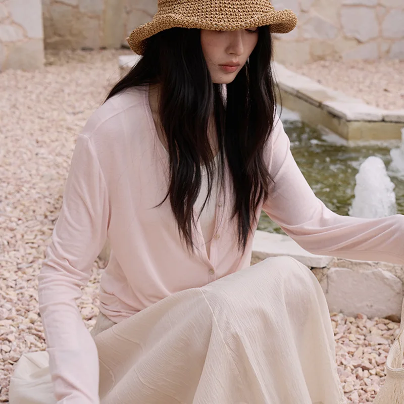 

New 2026 Fashion Knitted Shirt Lightweight Button Women Long Sleeve Top Leisure Style Soft Fabric Spring Fashion Women Top