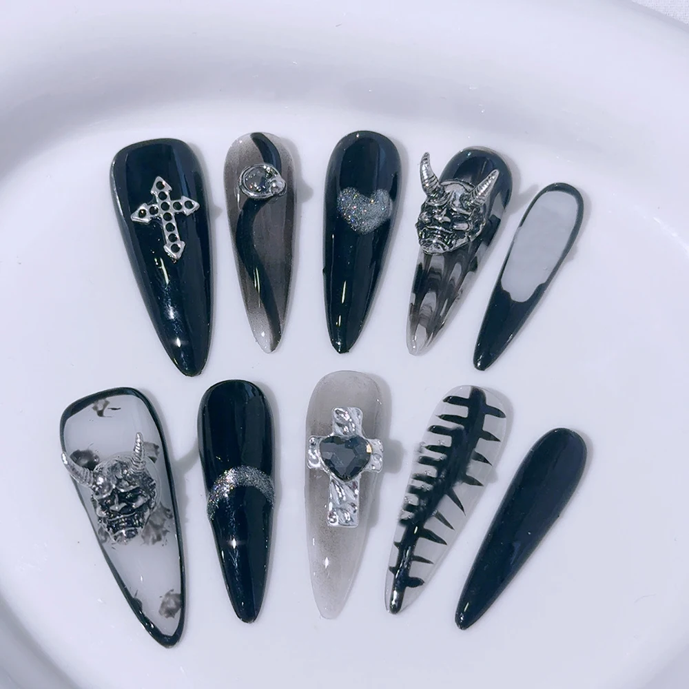 Y2K Stiletto Black Detachable Nails Punk Pearl Metal Skull Rose Banderole Reusable Glitter Powder Full Cover Nails Wholesale