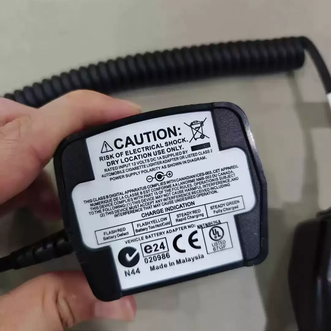 

Автомобильное зарядное устройство NNTN8525A для радиостанций Motorola DP4801e DP4800 DP4601 DP4400 DP3601 DP3400 DP2600 DP2400e DP4401 DP4600