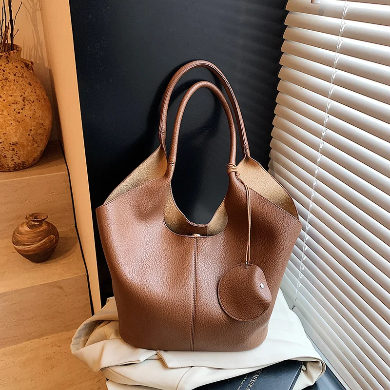 Fashion Soft Leather Tote Bag for Women Large Capacity Shoulder Handbag with Small Round Bag for Commute