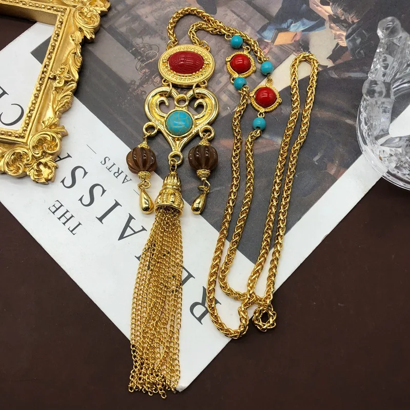 Vintage Palace Style Turquoise Necklace with Medium Length Tassel Pendant Necklace Earrings Plated with True Gold, Fashionable a