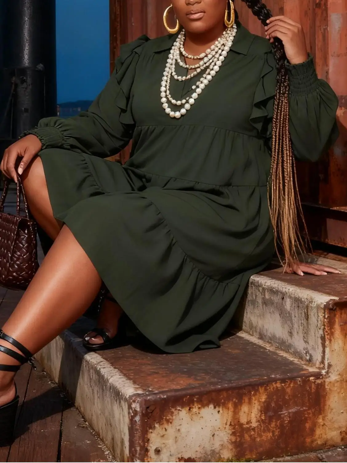 فستان نسائي طويل أنيق مقاس كبير مع أكمام فانوس على شكل حرف V