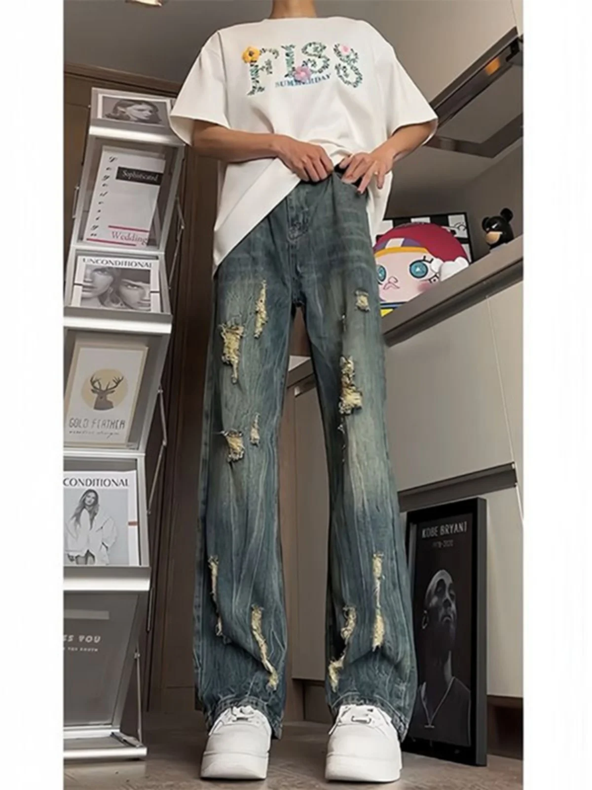 

Retro Blue Men's Denim Jeans Summer High Street Micro Flared Long Trousers Trendy Brand Bamboo Fiber Lightning Pattern Jeans