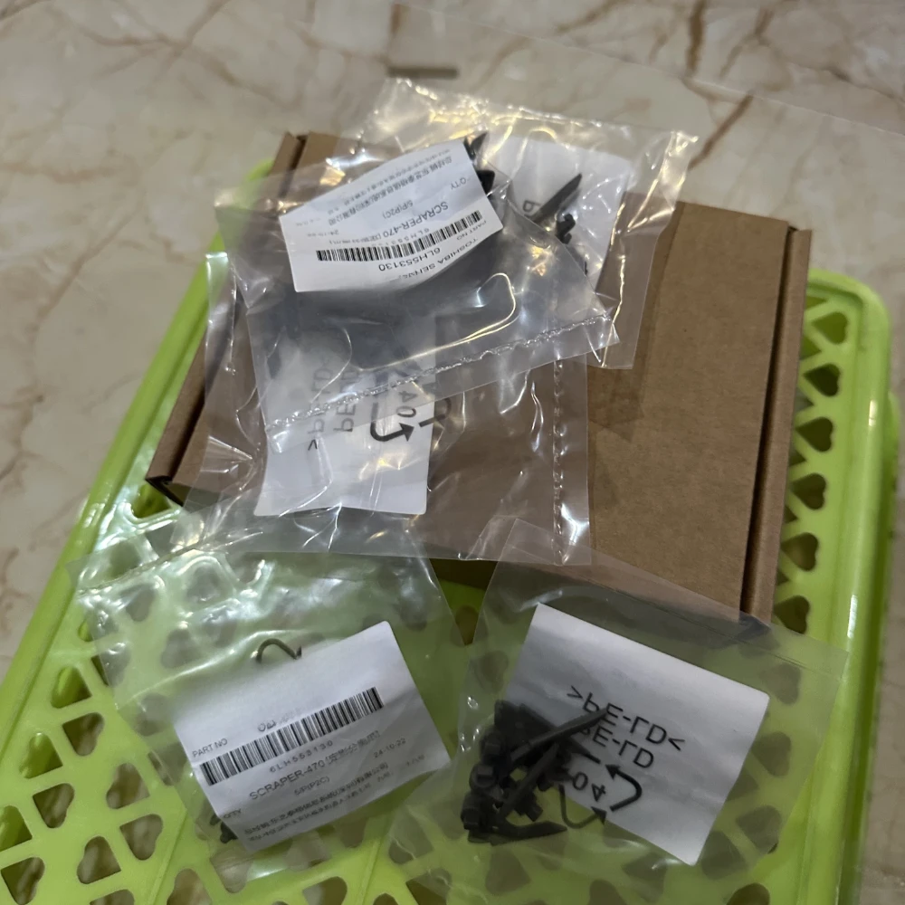 

6LJ14053000 6LH55313000 Верхний захват фьюзера для Toshiba E-STUDIO 205 206 207 255 256 257 305 306 307 E255 E205 E206