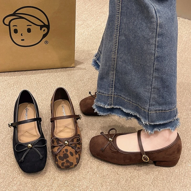 

Designer Butterfly-knot Woman Mary Jane Shoes Elegant Thick Heel Dress Shoes Outdoor Comfortable Ladies Spring Shoes