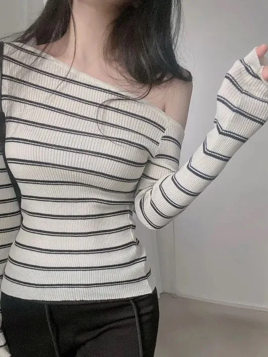 

Корейский вязаный свитер в полоску с длинными светями, женский облегающий внутренний свитер, модный топ с завязками на плечах