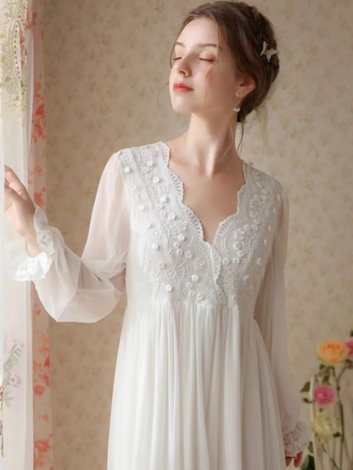 

Womens Lace Embroidery Nightgown Long Sleeved Dress