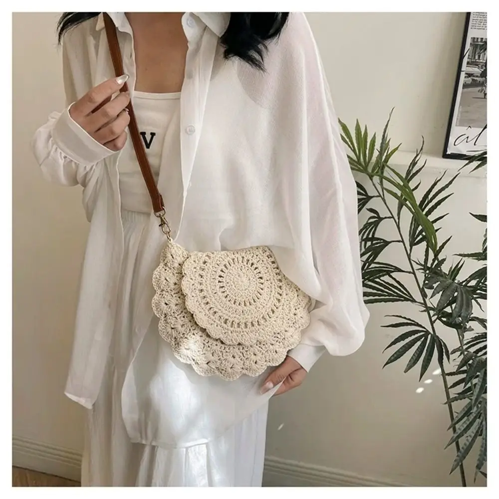 Woven Straw Round Handbags and Purses Shouler Crossbody Bags for Women New Vintage Summer Beach Ladies Messenger Bags