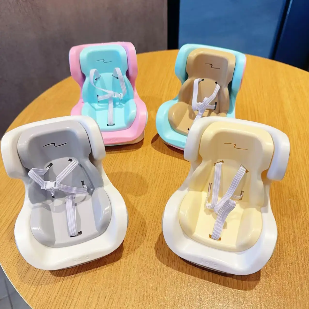 

Cute Mini Car Seat for Labubu Car Seat Doll Sitting Party Safety Seat Cute Car Ornaments for Air Conditioning Outlets