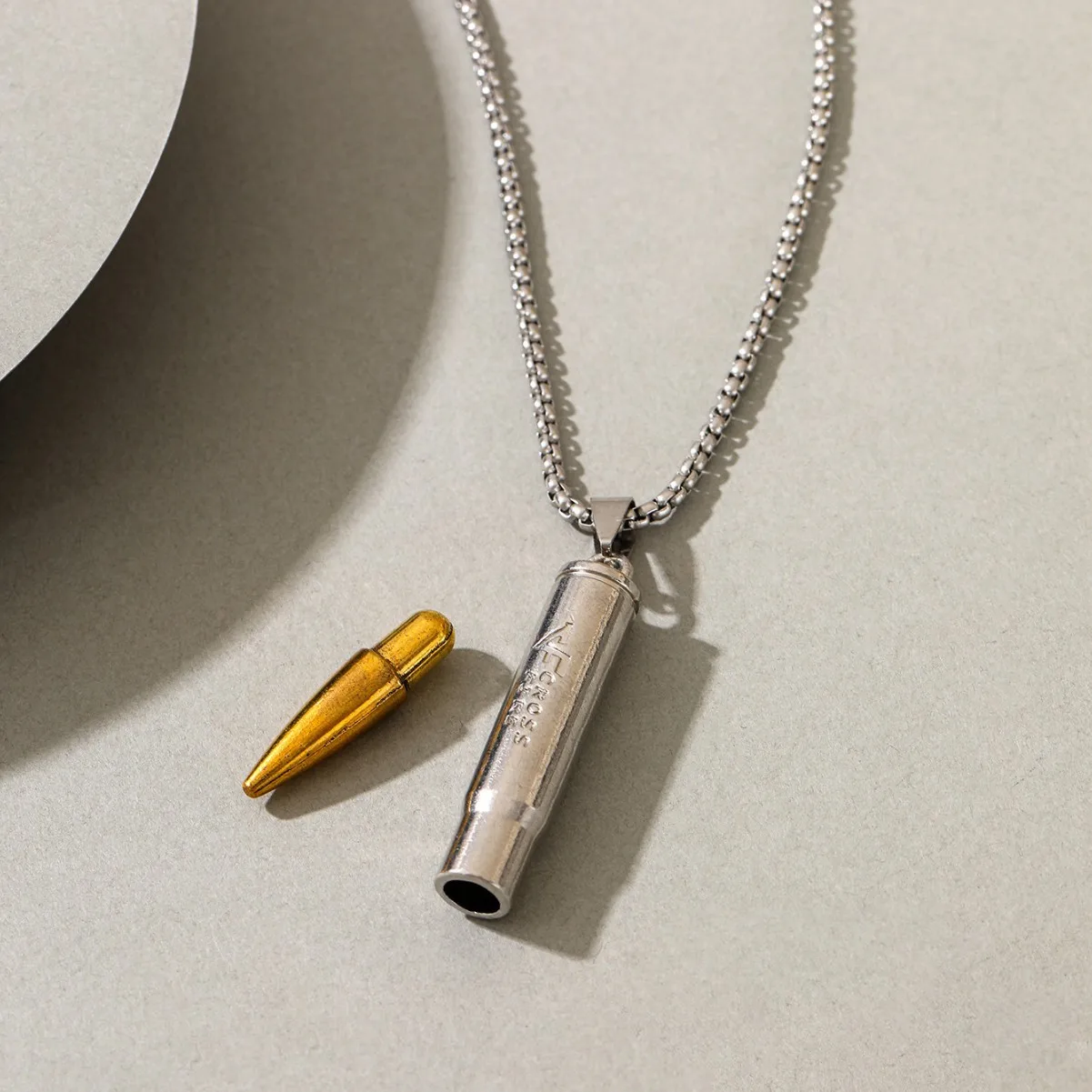 Collar con colgante de bala de Hip-Hop para hombre, cadena con colgante de calle atrevida, joyería llamativa, accesorios de moda diarios informales, regalo