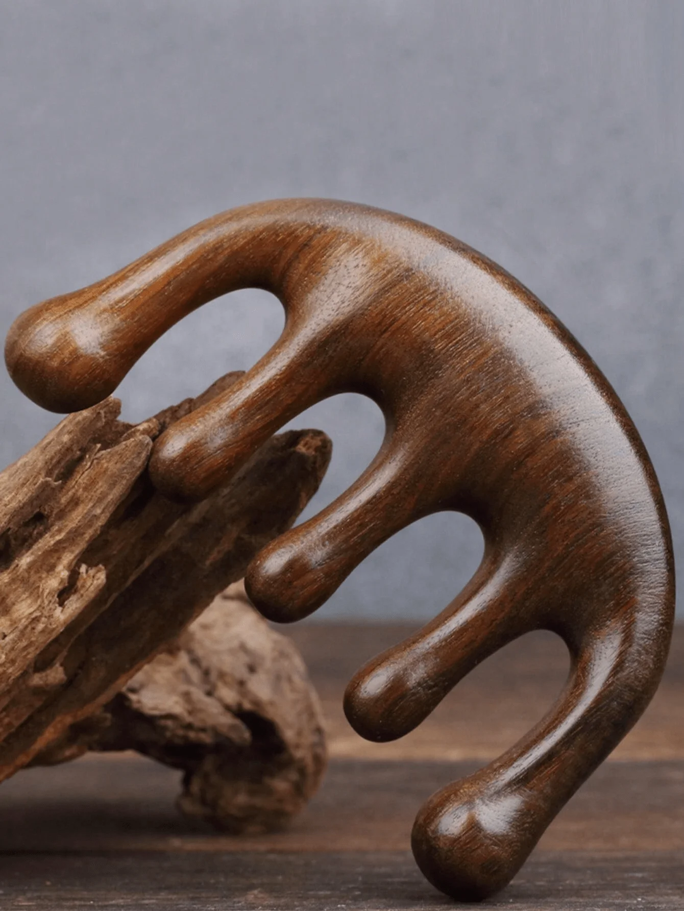 قطعة واحدة من مشط تدليك الرأس مع خمسة أسنان، تحفيز فروة الرأس وميريديان، مشط للعناية باليدين متعدد الوظائف