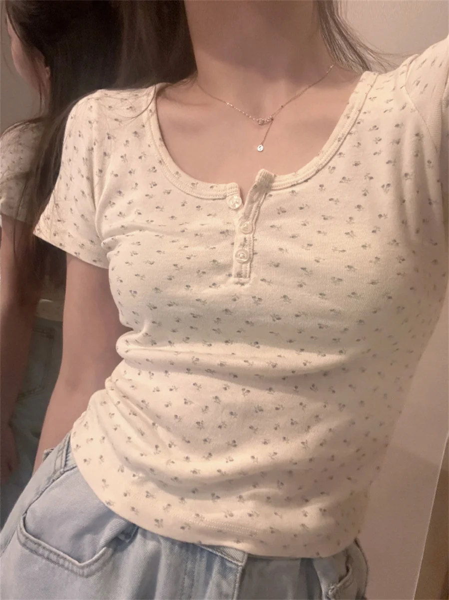 Short sleeved shirt