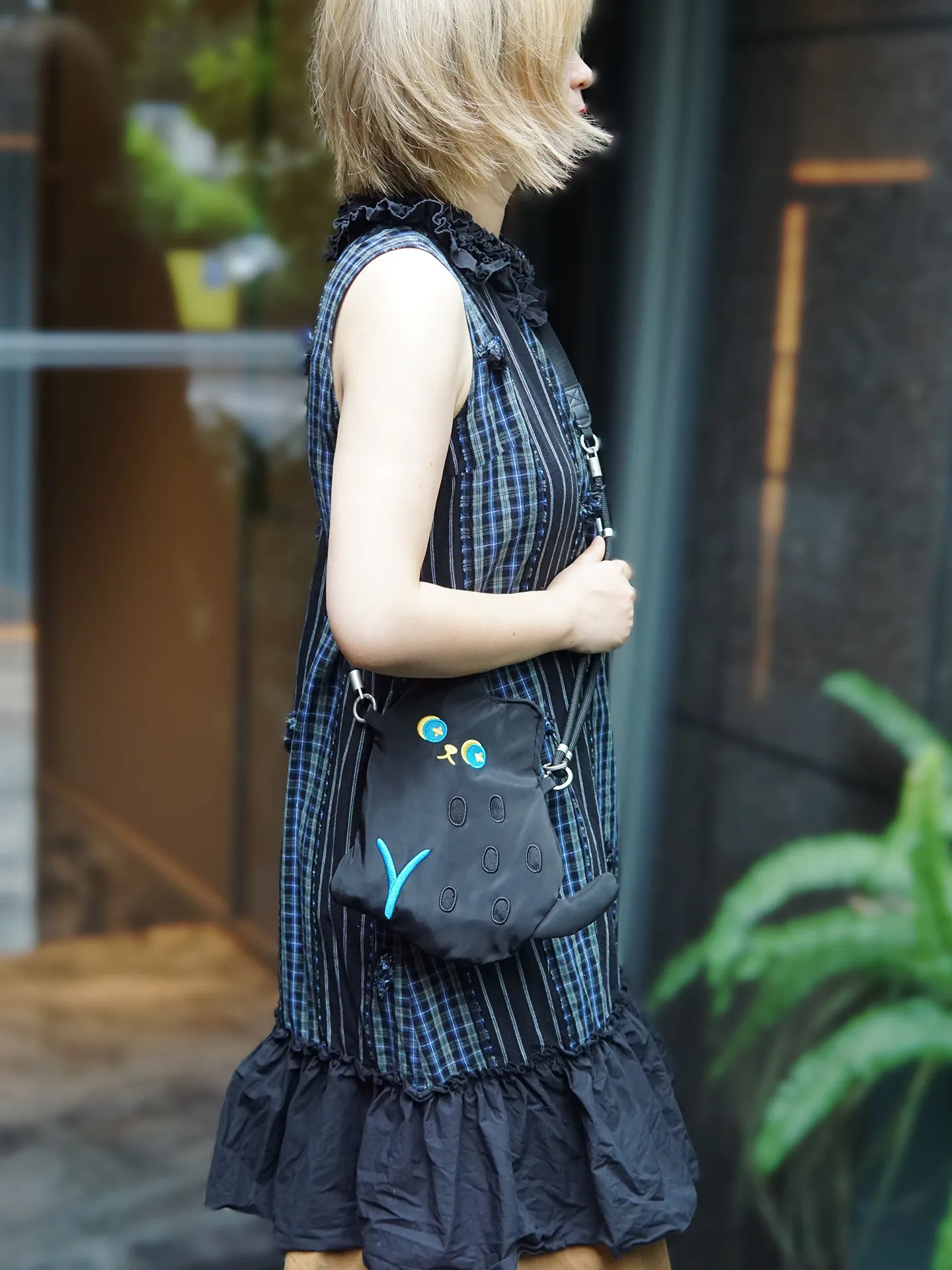 Original Cat Cute Black Squat Cat Embroidered Messenger Bag Handbag Girl Gift
