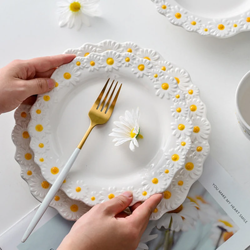 Embossed Plate Ceramic Relief Little Daisy Dinner Set Household Dishes Rice Soup Bowl Meal Plate Bakeware Kitchen Tableware