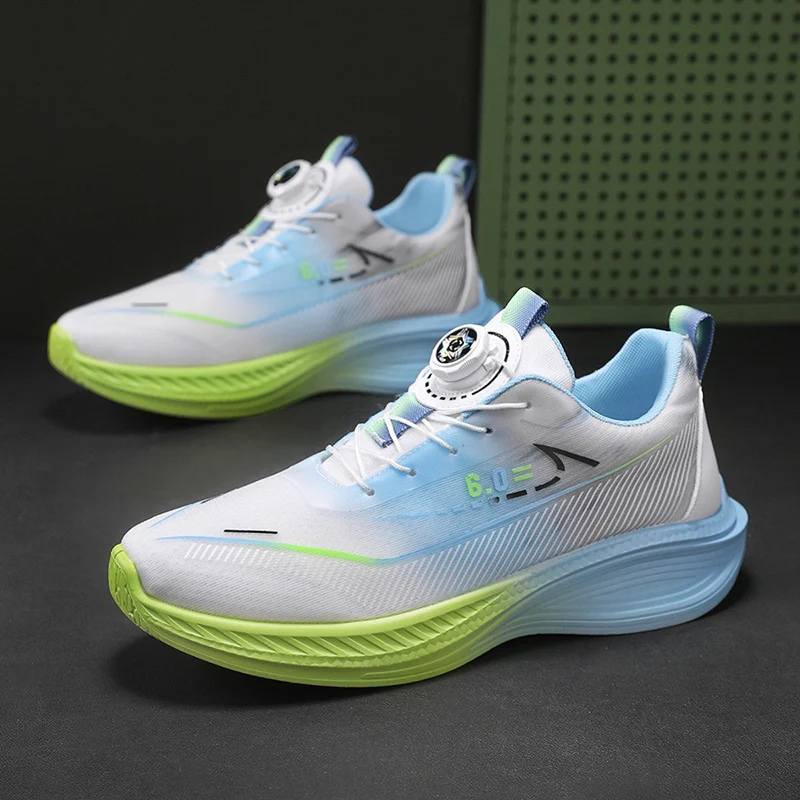 أحذية رياضية كاجوال جديدة للرجال، صيفية خفيفة الوزن، مضادة للانزلاق، قابلة للتنفس، نعل ناعم، أحذية شبكية ممتصة للصدمات