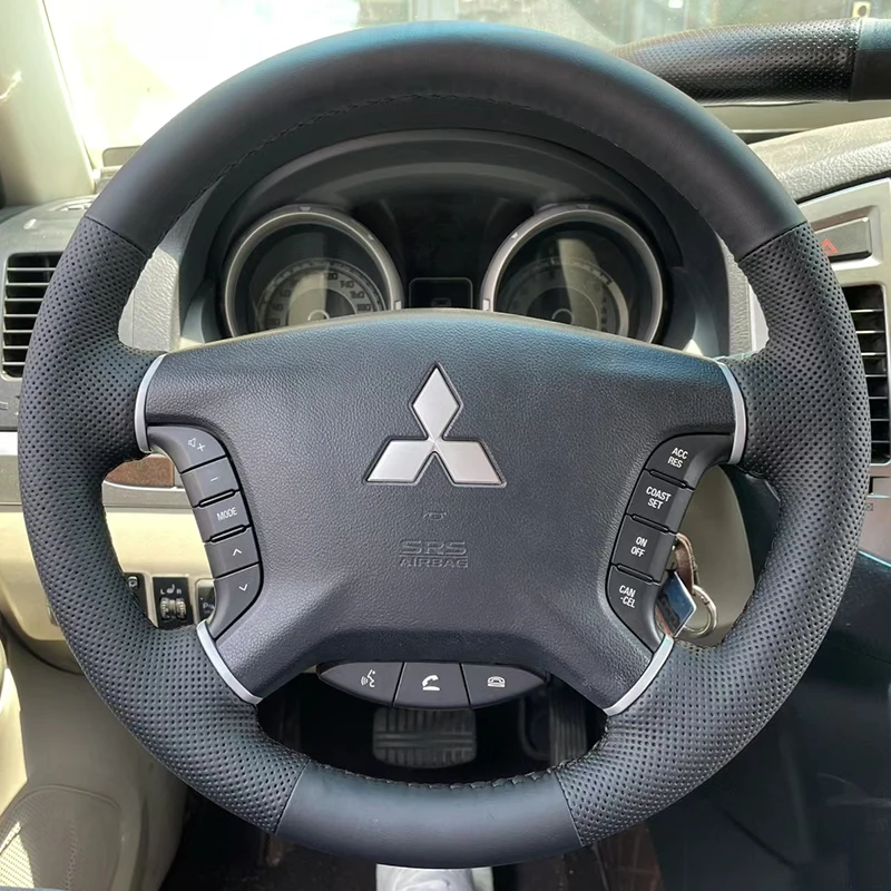 

DIY Hand Sewing Car Steering Wheel Cover for Mitsubishi Pajero V93 V97 Car Genuine Leather Interior Accessories