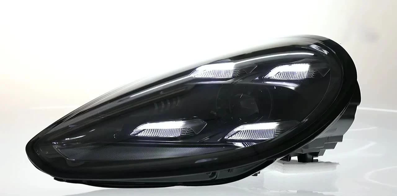 أضواء السيارة للمصابيح الأمامية Porsch Panamera LED 2010-2017 970 970.1 مصفوفة المصابيح الأمامية التوصيل والتشغيل