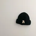 R black 