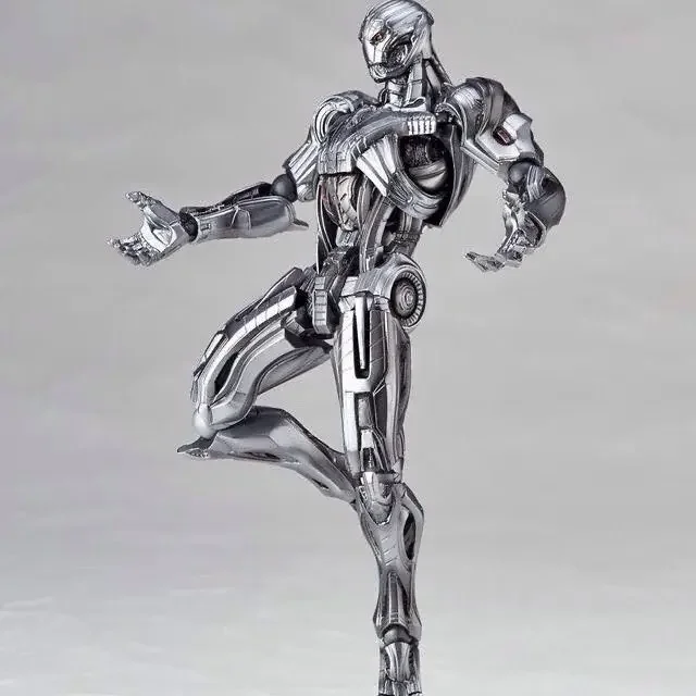 17cm Figurka Akcji Ultron Avengers Kaiyodo Niesamowita Figurka Anime Pvc Ko Modele Personalizowana Statuetka Żołnierza Kolekcjonerska Zabawka Prezent