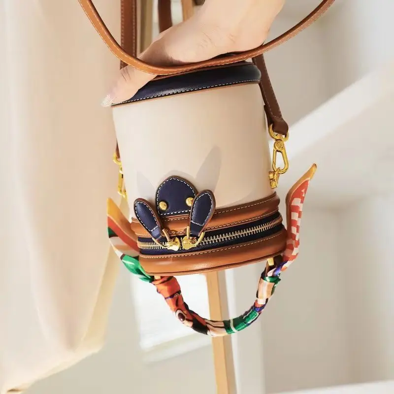 New Niche Retro Personality Exquisite Simple Design Fashionable Cylinder Shoulder Messenger Bag Silk Scarf Portable Bucket Bag