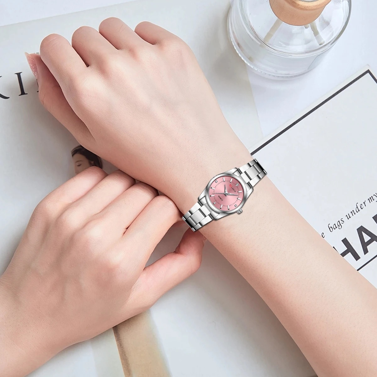 Luxury Women\'s Watch 29mm Fashionable Stainless Steel Rhinestone Pink Minimalist Girl Clock Outdoor Travel Women Wrist Watches