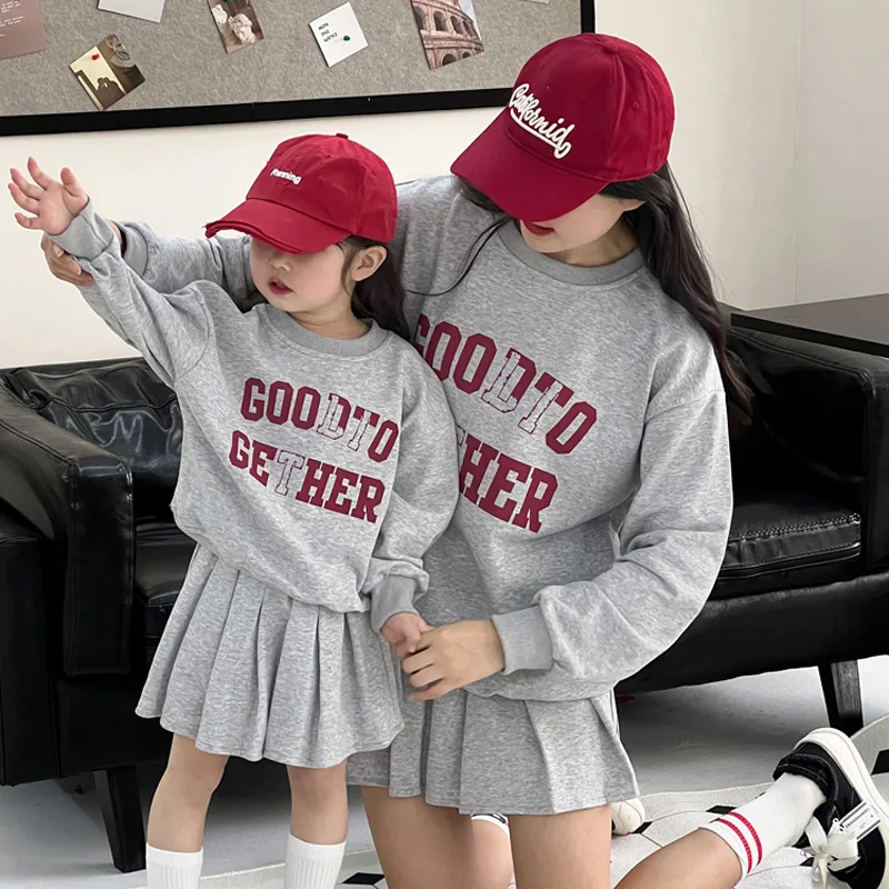 

Mom and Daughter Matching Clothes Sets Mother Baby Girls Same Swatshirts Skirts Two Piece Outfits Korean Fashion Women Clothing