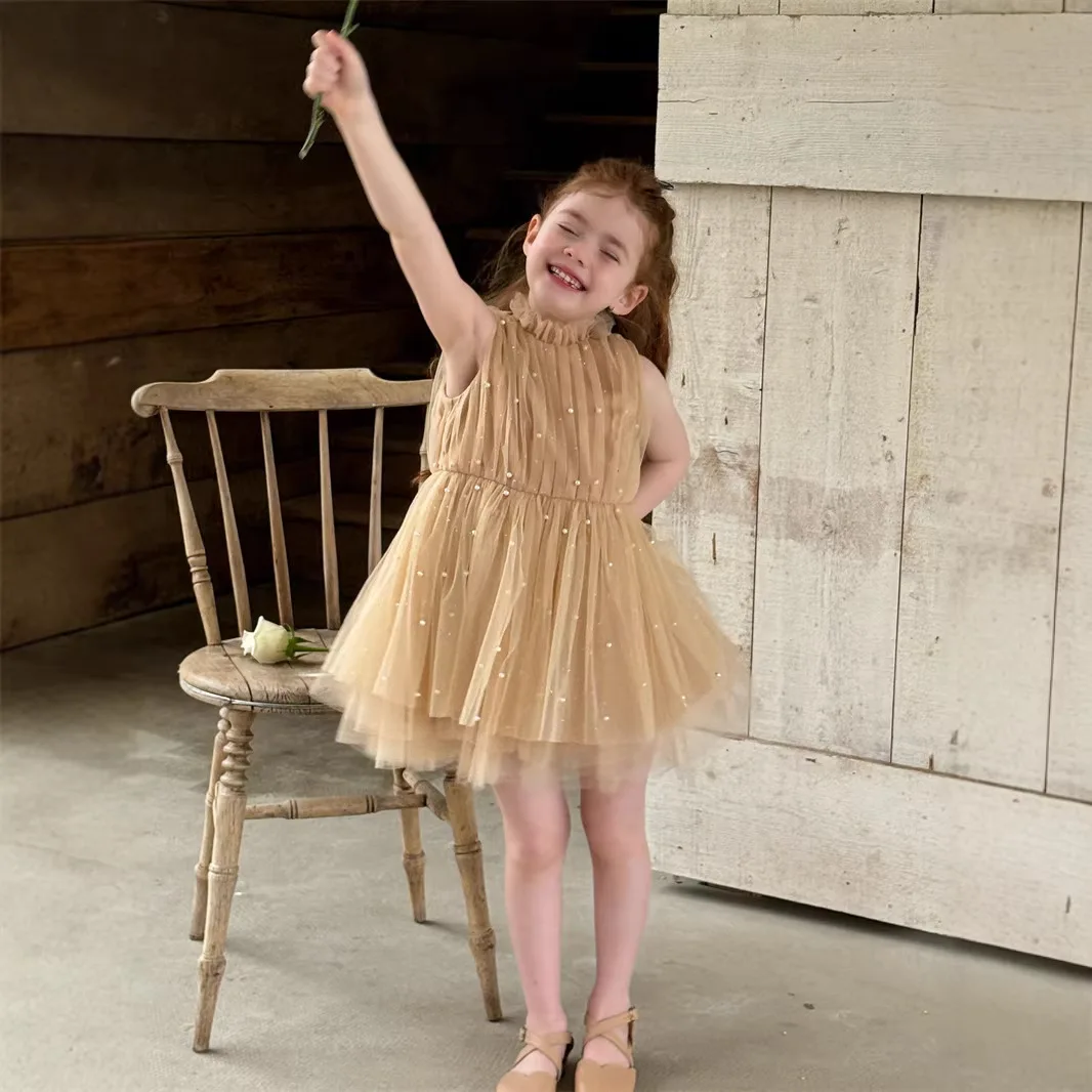 

Новое платье для девочек на весну-лето 2026: плиссированное сетчатое платье принцессы цвета шампанского с жемчугом и стразами