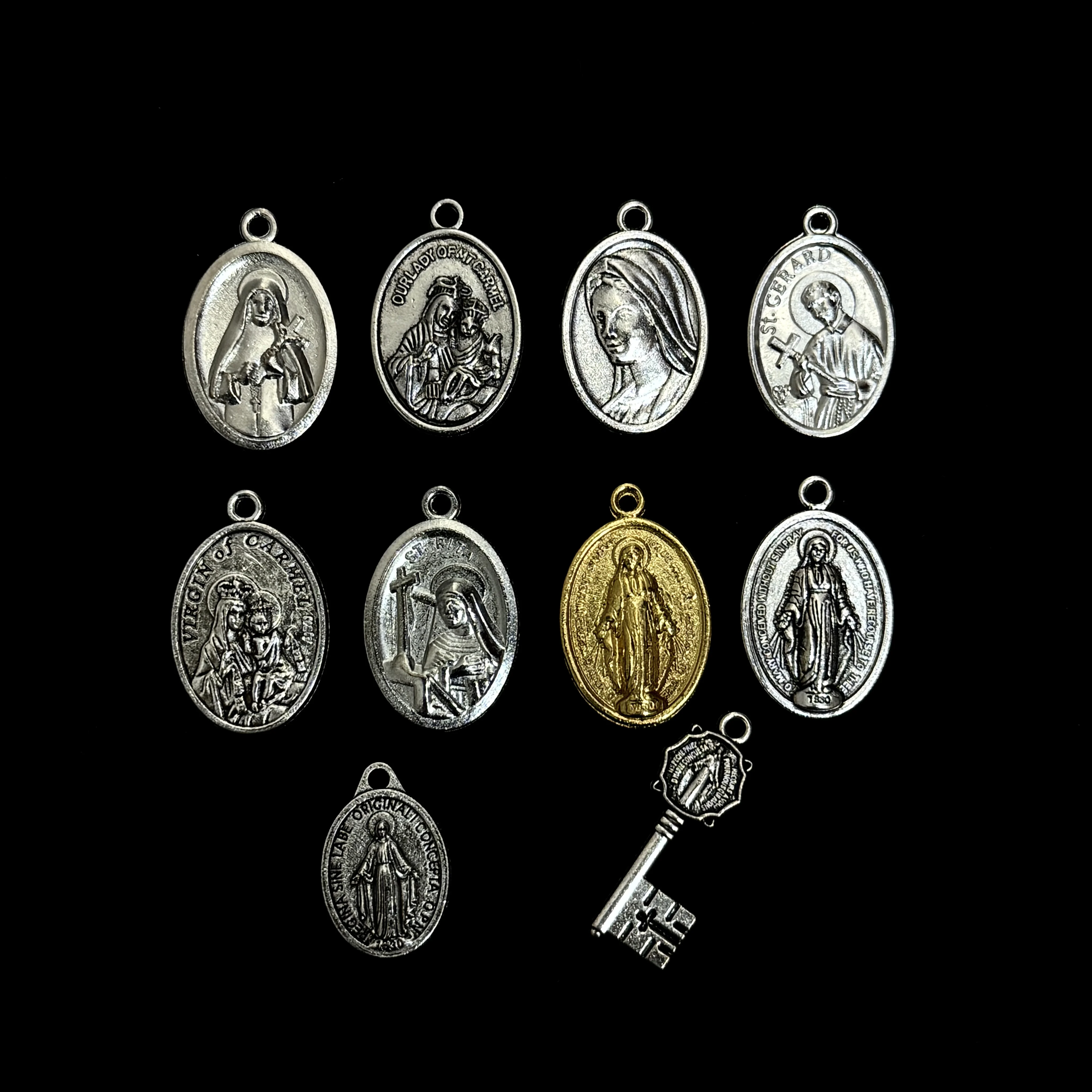 10 peças de Medalhas Católicas de Santos, Pingentes da Nossa Senhora do Carmo e Medalhas Milagrosas para Joias de Rosário DIY, Estilo Único por Pacote