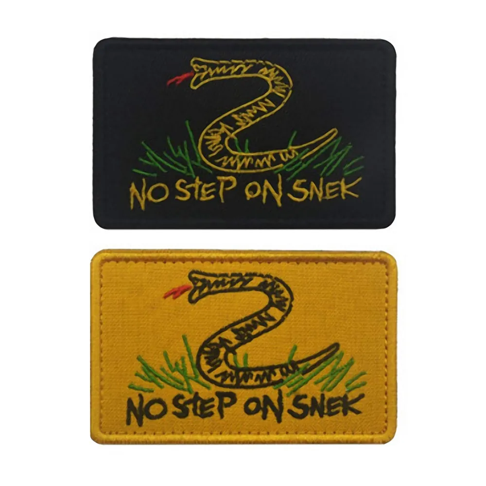 

Square Embroidery Patches DIY Outdoor Embroidered Snake Badges on Backpack Hook&Loop Punk Patches for Clothing Stickers Applique