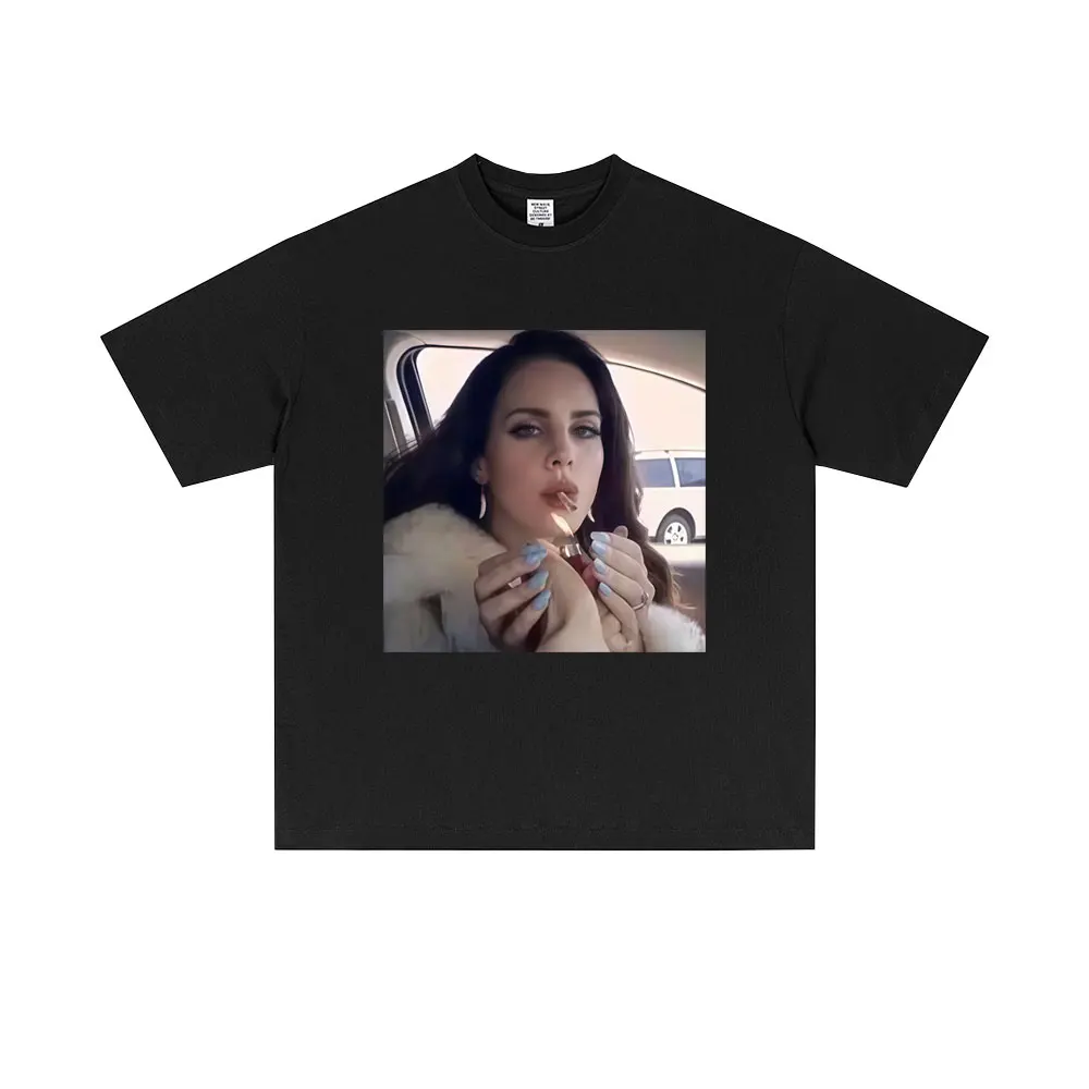 

Lana Del Rey Smoking Mugshot Graphic T-shirt Men Women Hip Hop Fashion Trend Short Sleeve T Shirts Summer Unisex Pop Streetwear