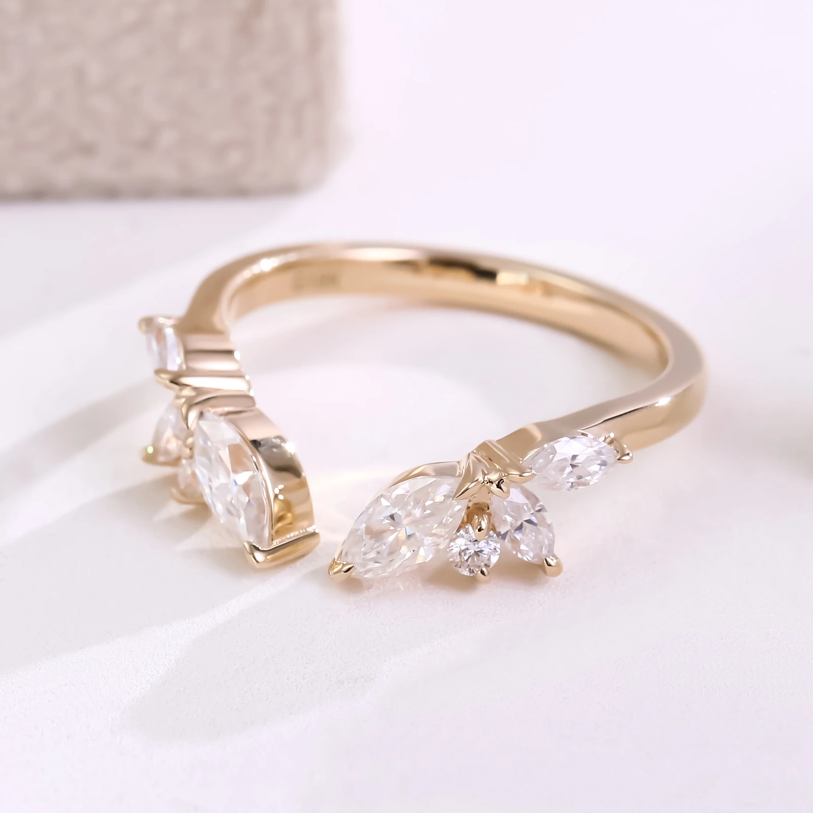 

Роскошное открытое кольцо в стиле Прованс из цельного золота DEF/VS Lab Diamond Set Stack Band Обручальное кольцо с акцентом для женщин Персонализированное на заказ