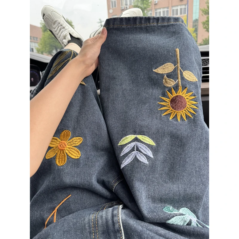 Unisex Korean Style Y2K Floral Embroidery Denim Shorts American Ins High Street Straight Leg Seven-Point Jeans Couple