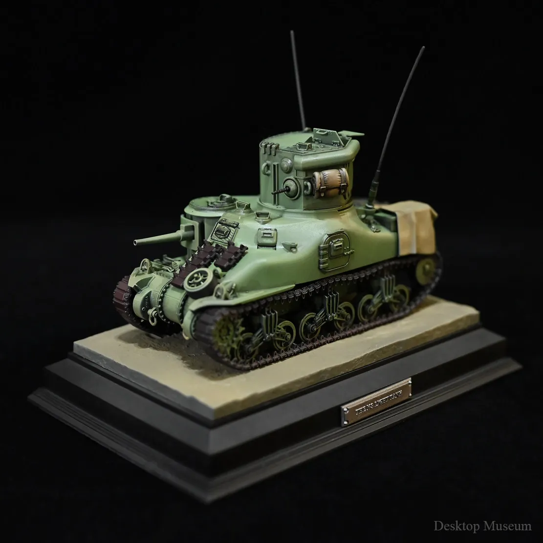 115mm WWII Classic Tank Model Epoxy Resin Handmade Hand-Painted Finished Desktop Decor