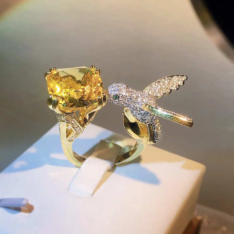 Creative Colored Gemstone Women Ring Simulating St. Mary's Aquamarine Hummingbird Ring 925 Stamp Wedding Party Fashion Jewellery