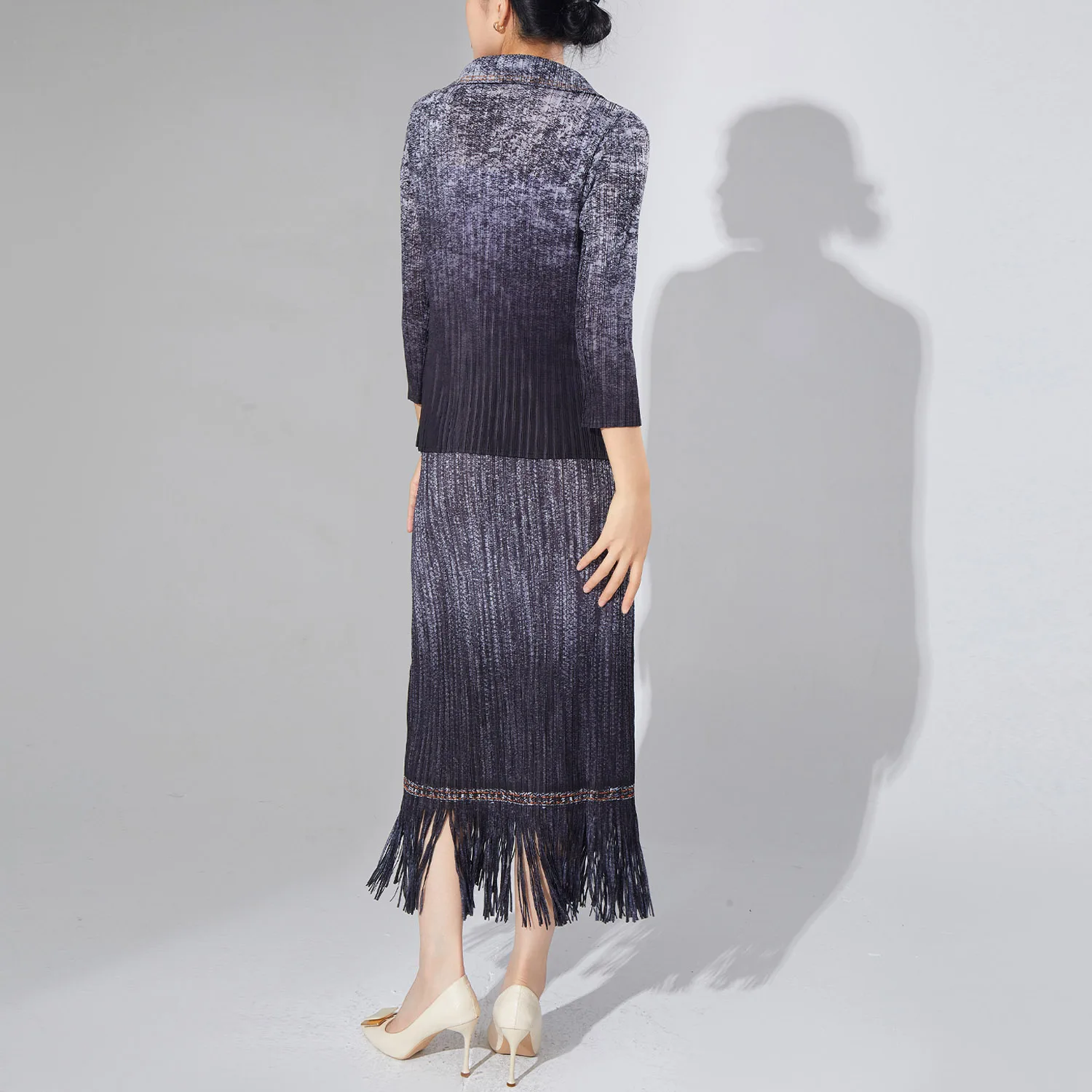 Miyake Pleated Set 2025 Women's Unique Fashion Fringed Ombre Shirt and Bodycon Skirt Two-Piece Set