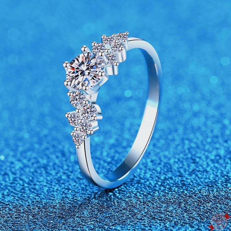 

0.5ct Moissanite S925 Silver Rings for Women Plated Platinum Lover's Gift Wedding Diamond Band Fashion Jewelry Wholesale