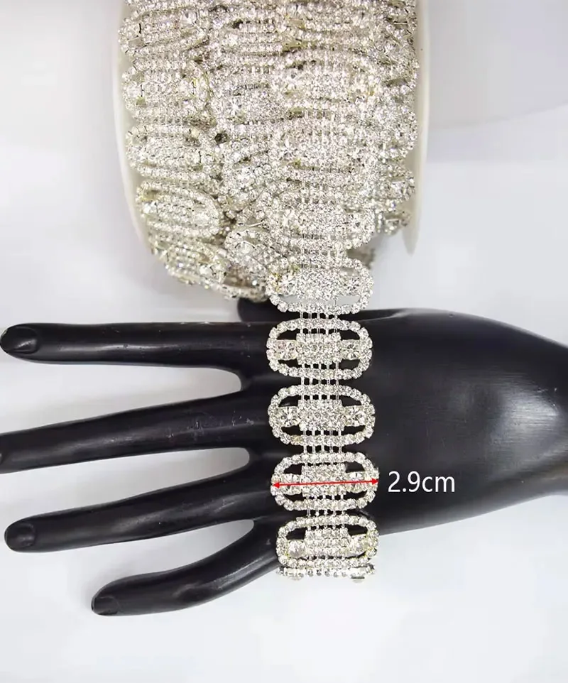 

Sparkling Crystal Chain 1/5 Yard Two Colors Oval Design Sewing Accessory for Clothing Dresses Bags Shoes DIY Projects