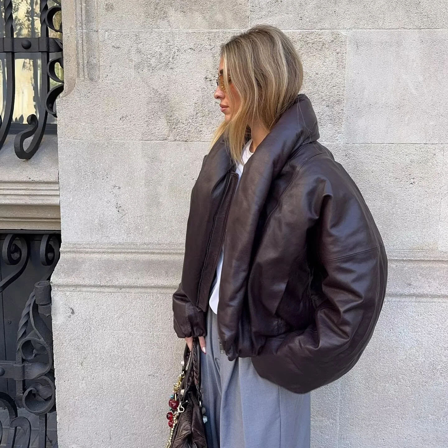 

Женская утепленная кожаная короткая куртка, зимняя свободная повседневная простая универсальная хлопковая куртка с лацканами, верхняя одежда из искусственной кожи с v-образным вырезом на молнии