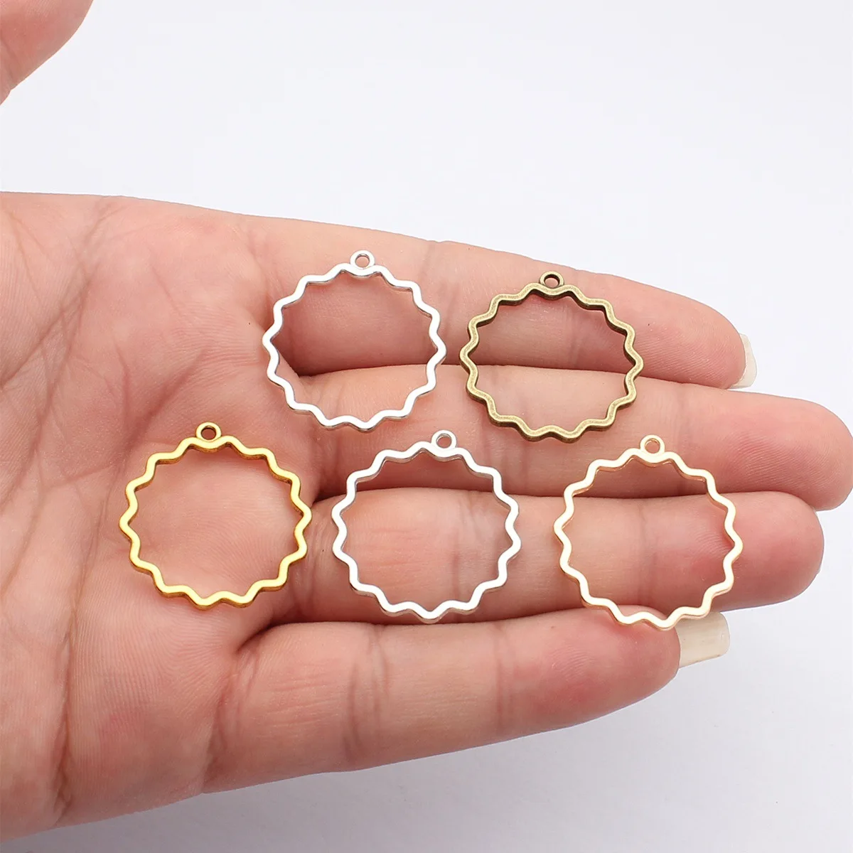 WYSIWYG 20pcs 30x28mm 5 Colors Openwork Flower Border Charms For DIY Jewelry Making