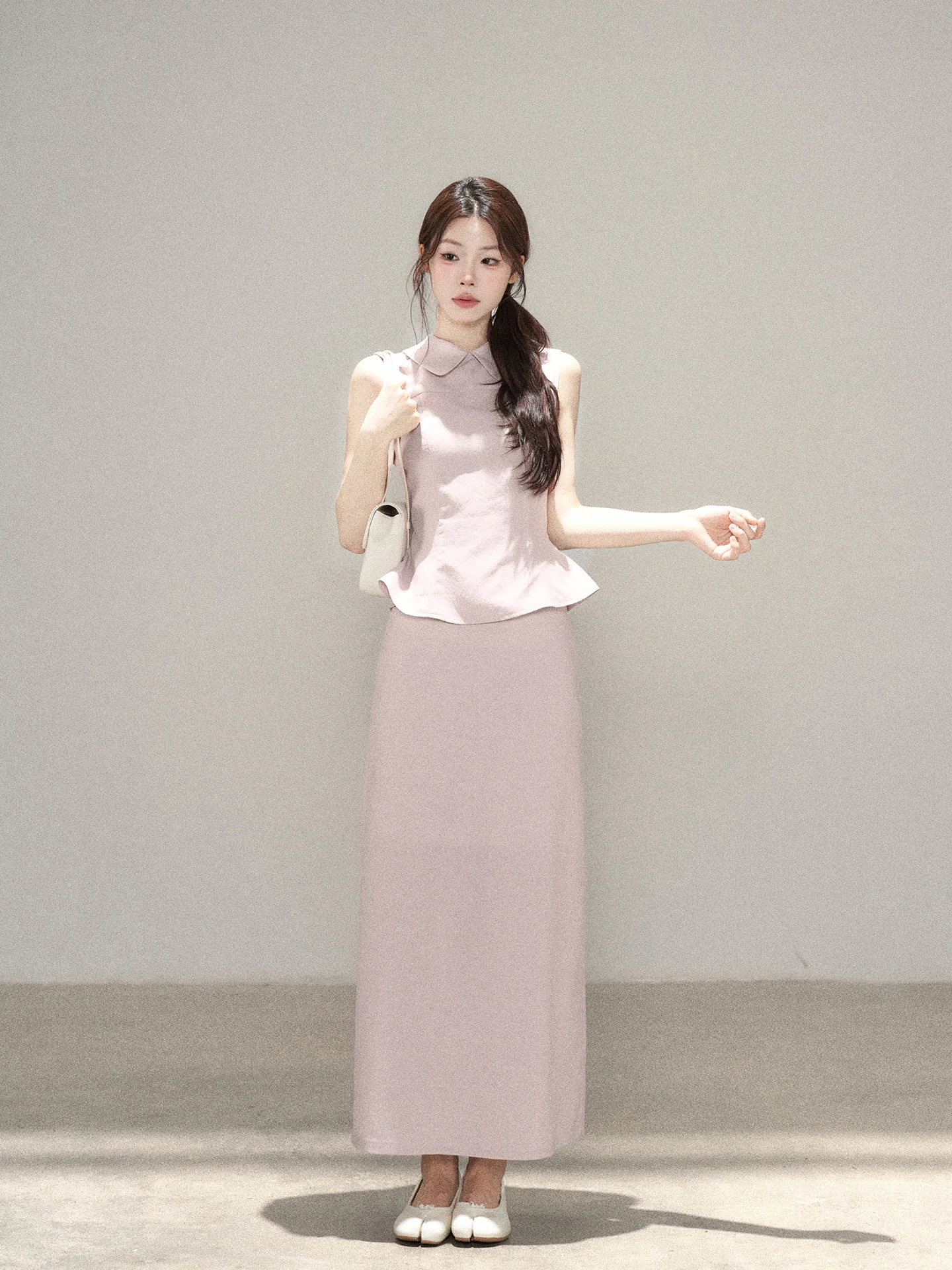 

Sweet Korean Style High Waist Straight Cut Sleeveless Doll Collar Two Piece Set Pink Shirt And Skirt Combo for Women