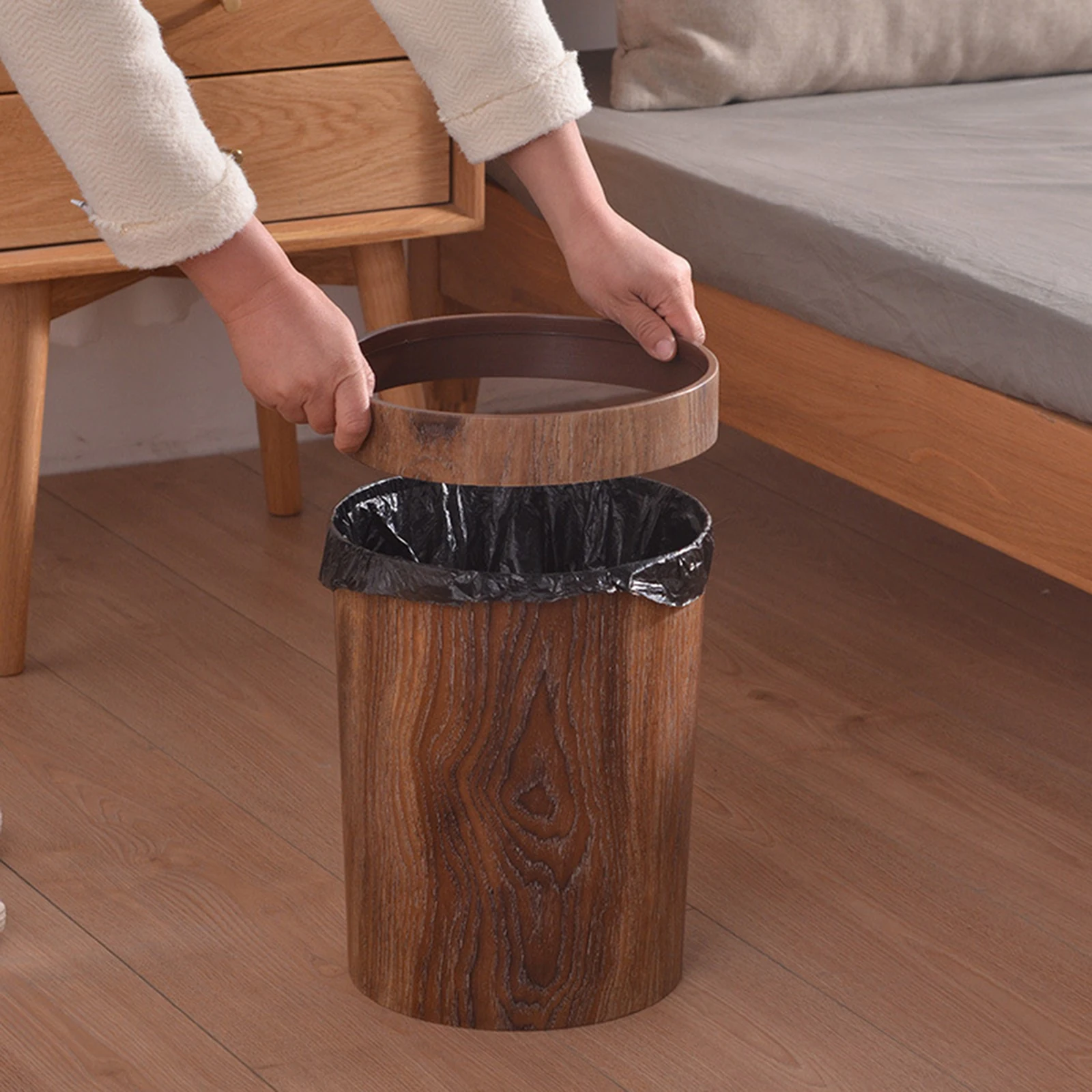 Retro Creative Trash Can Garbage Can for Car Cupboard RV Bedroom Camping Indoor Trash Can With Lid Bedroom Bathroom Installable