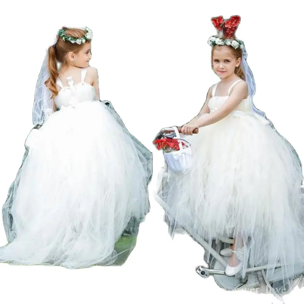 Lovely Ivory Tulle Flower Girl Dresses Cheap High Quality Kids Formal Wear with Straps and Sash Wedding Party Little Girl Gowns