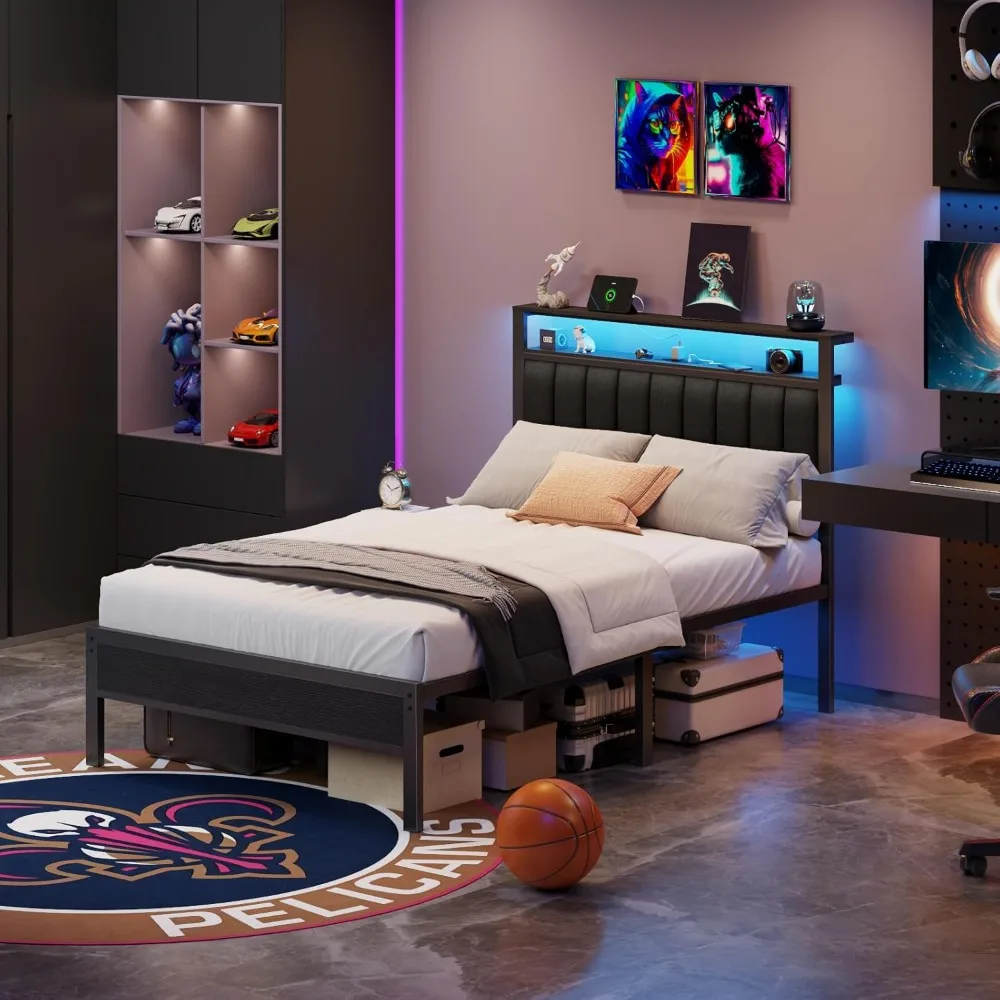 Struttura letto a grandezza naturale con stazione di ricarica e luci a LED, letto a piattaforma con doghe in metallo, testiera imbottita grigia