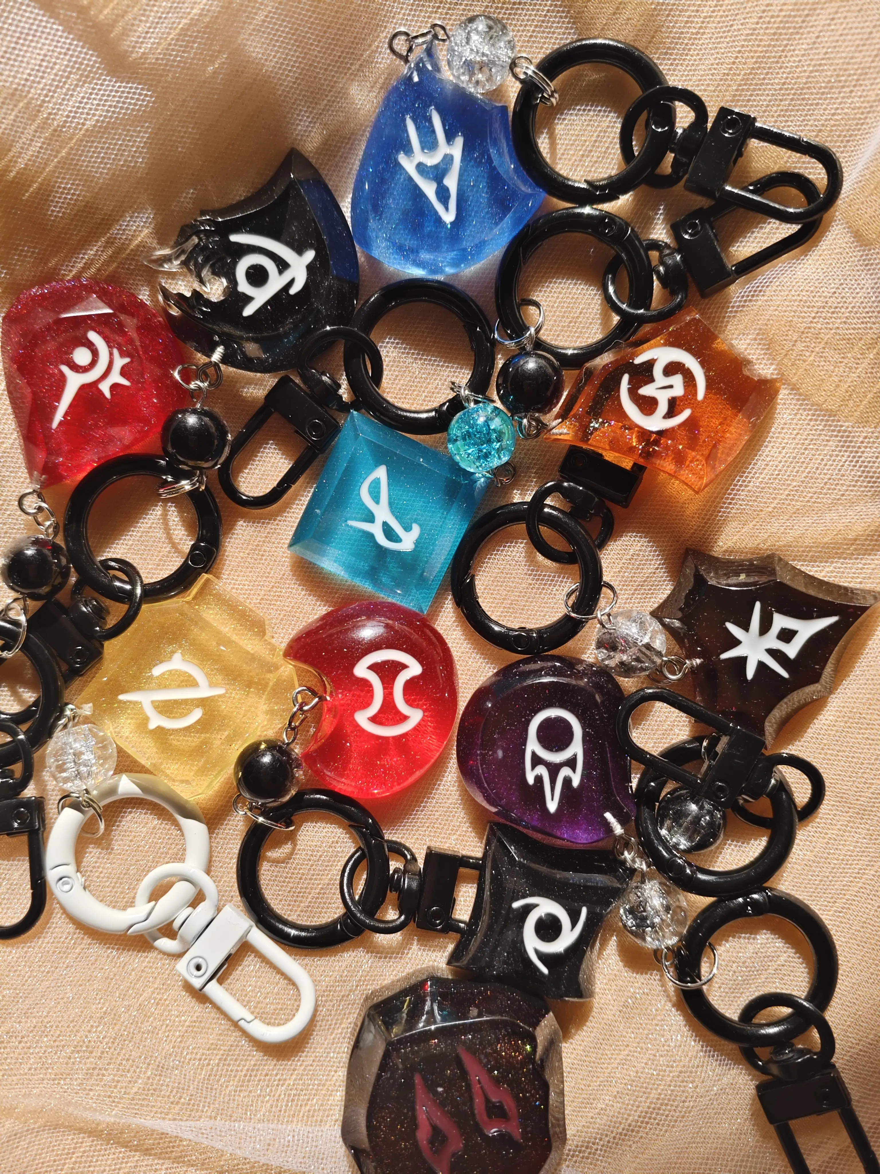 لعبة FF14 الخيال الرابع عشر بلورات المفاتيح حكيم ريبر فارس الظلام راقصة الأحمر ماج الأبيض ماج قلادة تأثيري Doujin هدية #3