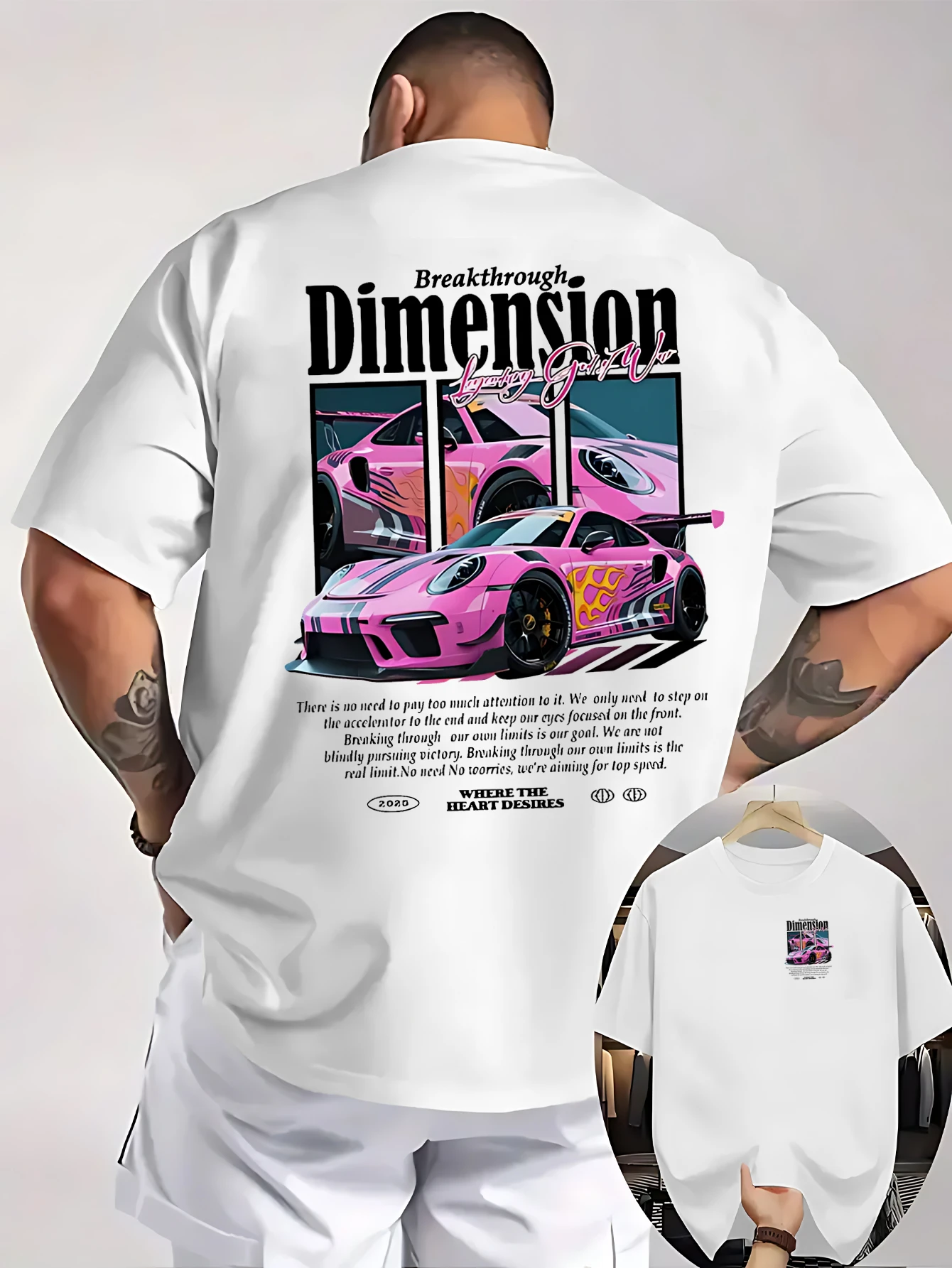Pink Sports Car Breakthrough Dimension Print auf hochwertigem, weichem Herren-T-Shirt aus 100 % Baumwolle, perfekt für den lässigen Streetwear-Stil im Sommer