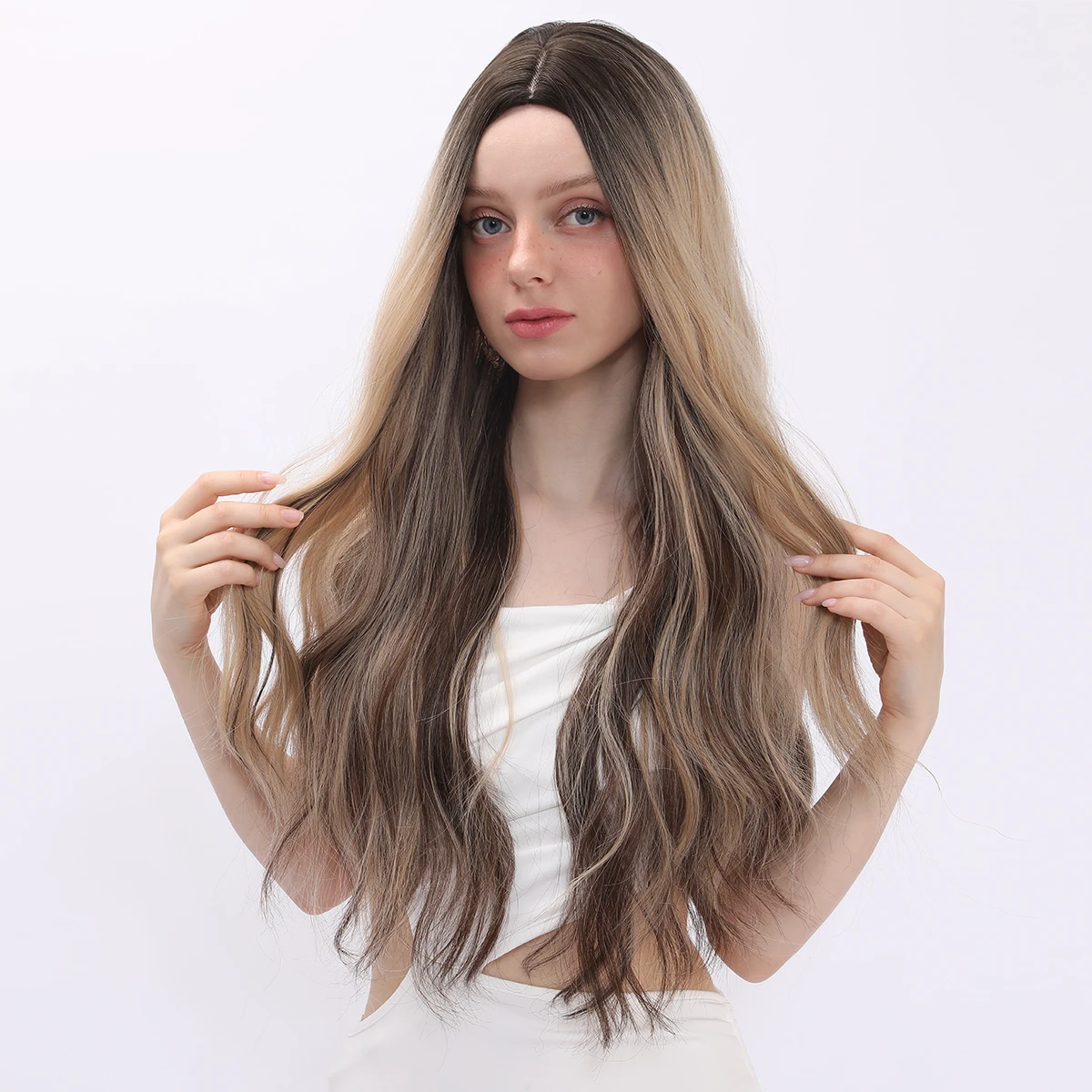 22 Inch Gray Brown Gradient Long Curly Hair Made Of High-temperature Silk Material Suitable For Daily Wear With Synthetic Wigs