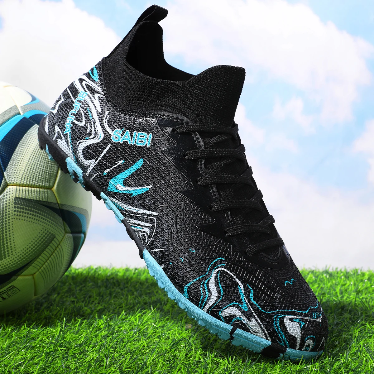 

Футбольные бутсы, стиль унисекс, противоскользящие и износостойкие, точная стрельба, TF и FG. Над лодыжкой, но не до колена