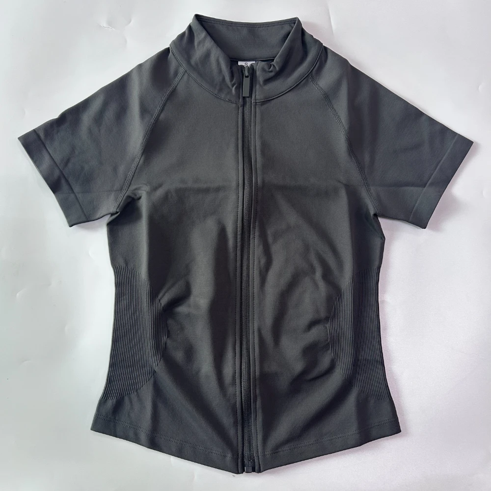 Pericic Kurzarm-Sporttop Yoga T-Shirt Jacke Nahtlose Fitnesskleidung Pilates Laufshirt Schnelltrocknend Workout-Shirt – Detail 16